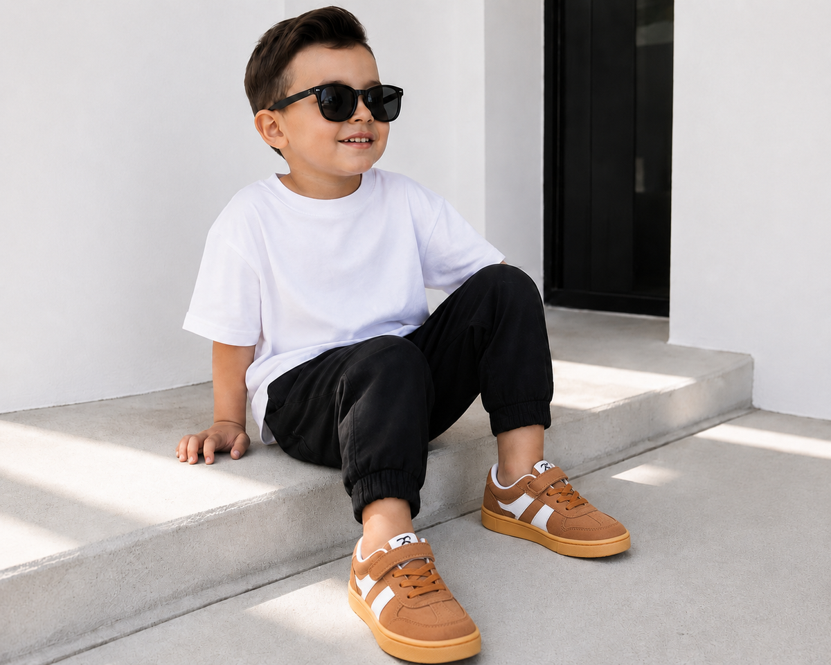 Kids Classic Sneakers - Brown