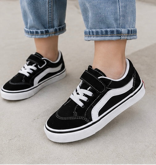 Kids Classic Sneakers - Black & White