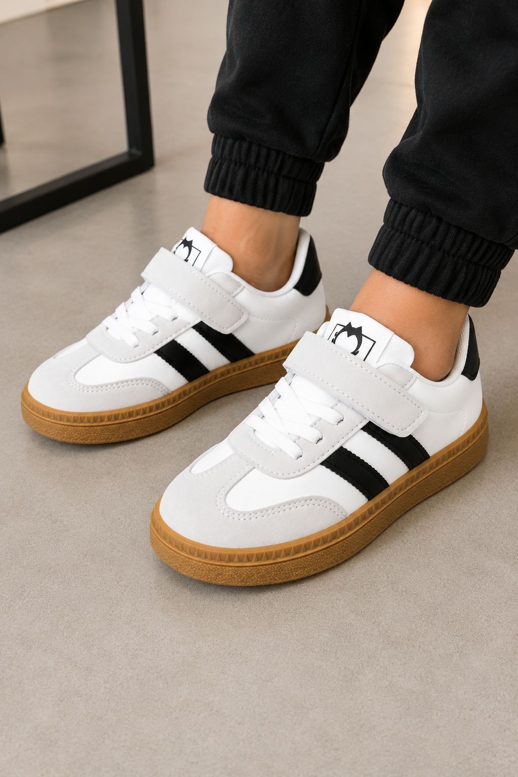 Kids Classic Sneakers – White & Gum