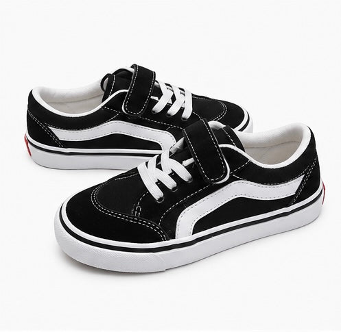 Kids Classic Sneakers - Black & White