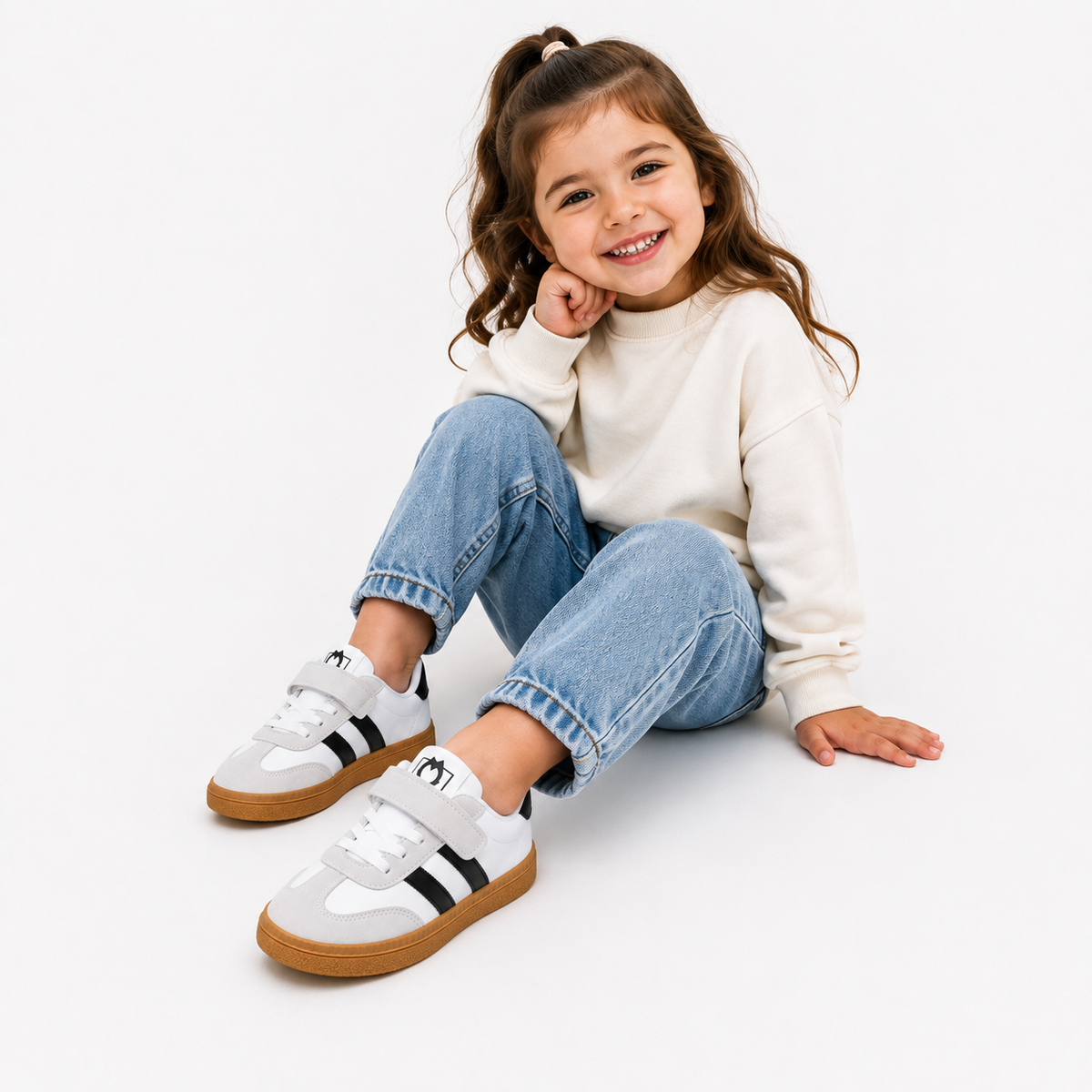 Kids Classic Sneakers – White & Gum
