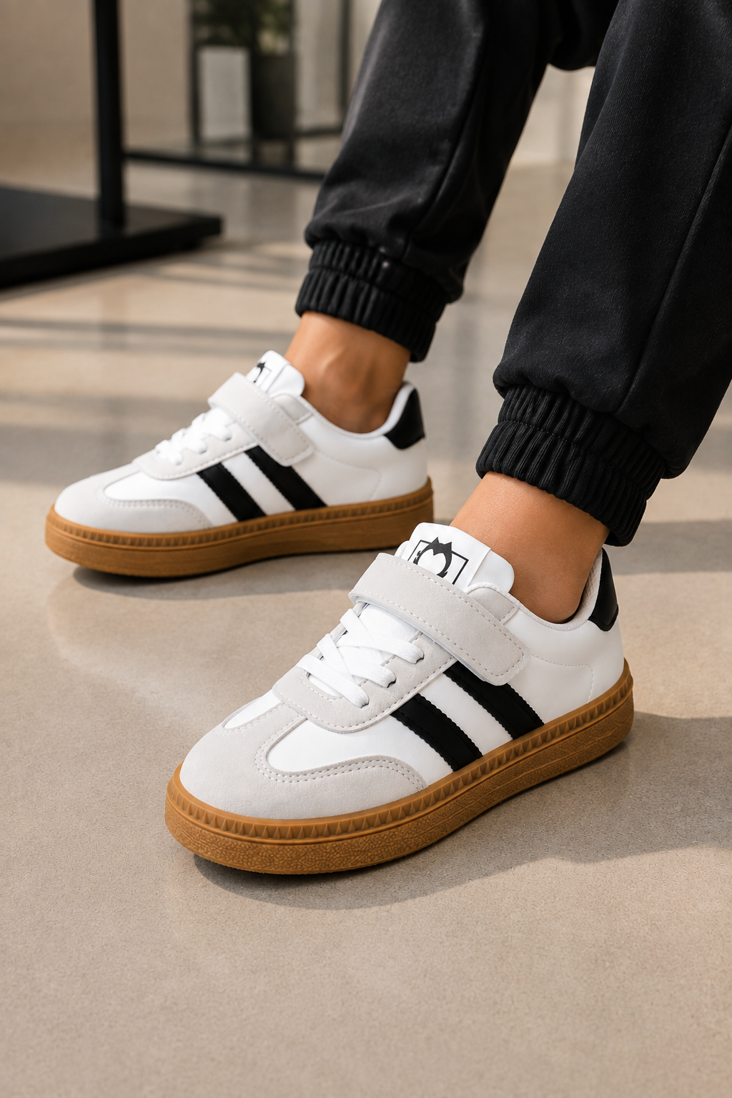 Kids Classic Sneakers – White & Gum